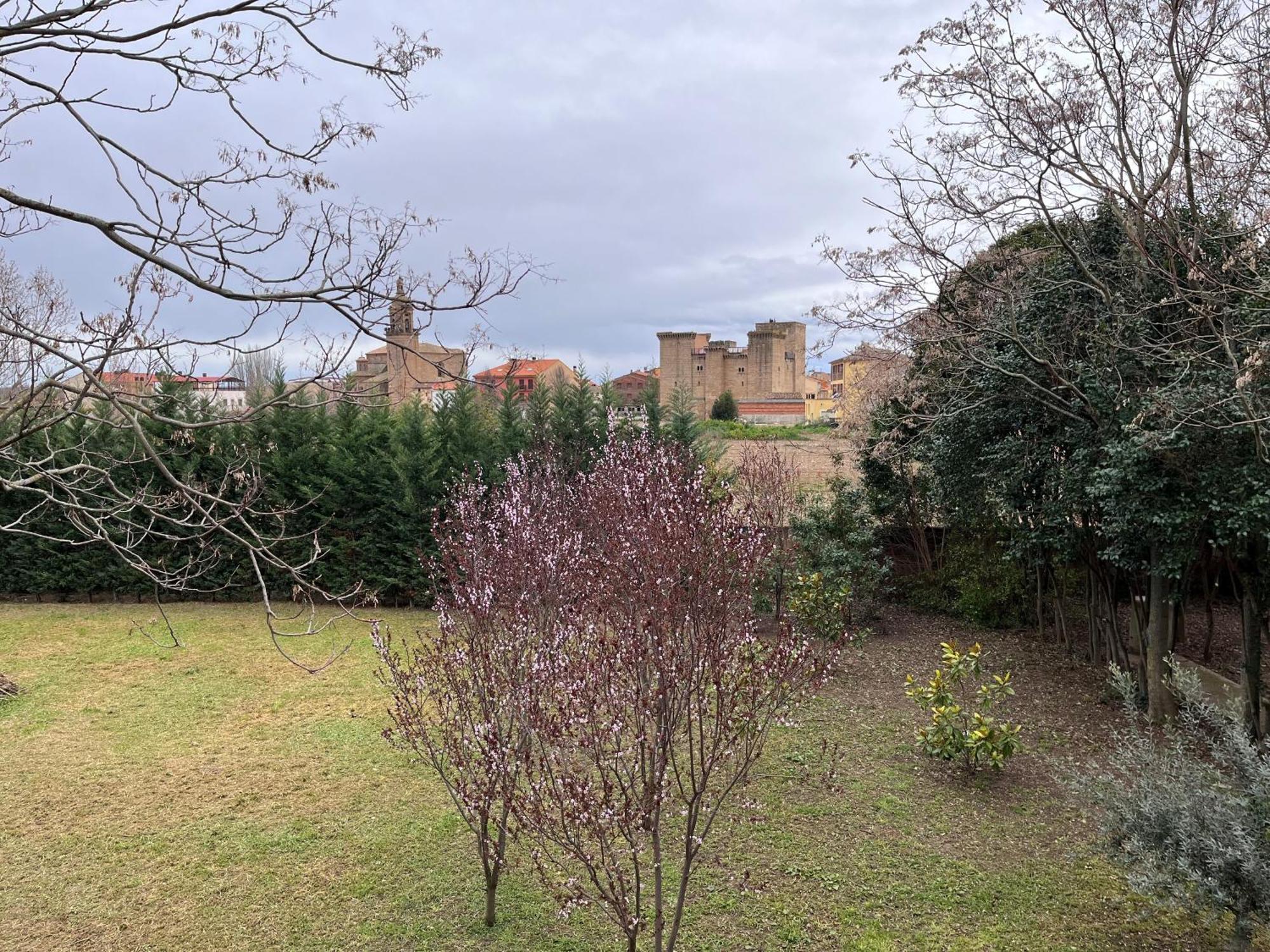 Villa Merenciana Agoncillo Екстериор снимка